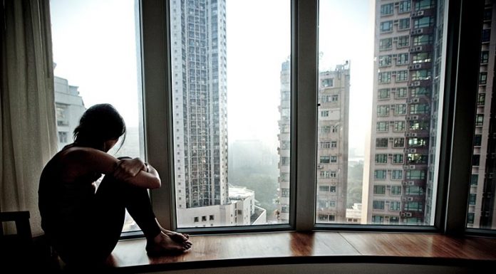 Simple Ways To Overcome Loneliness | 5 Things That You Can Do simple ways to overcome loneliness