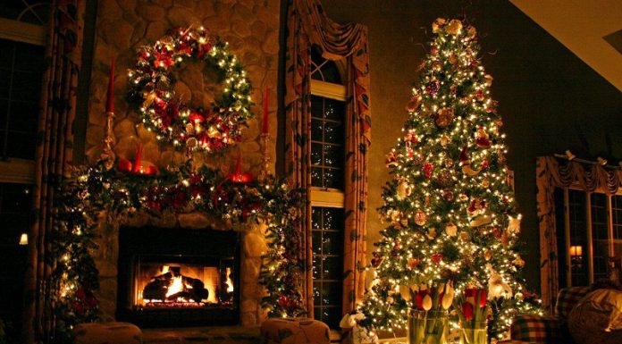 How to Use a Chandelier With Candles