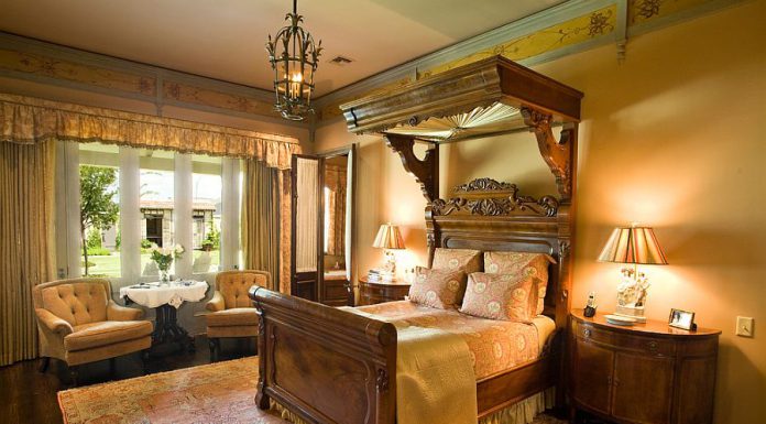 How to Create a Victorian Bedroom