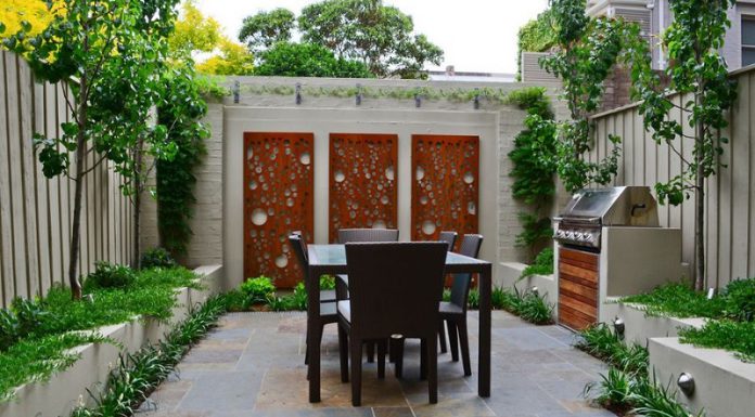 How to Choose Outdoor Wall Decor